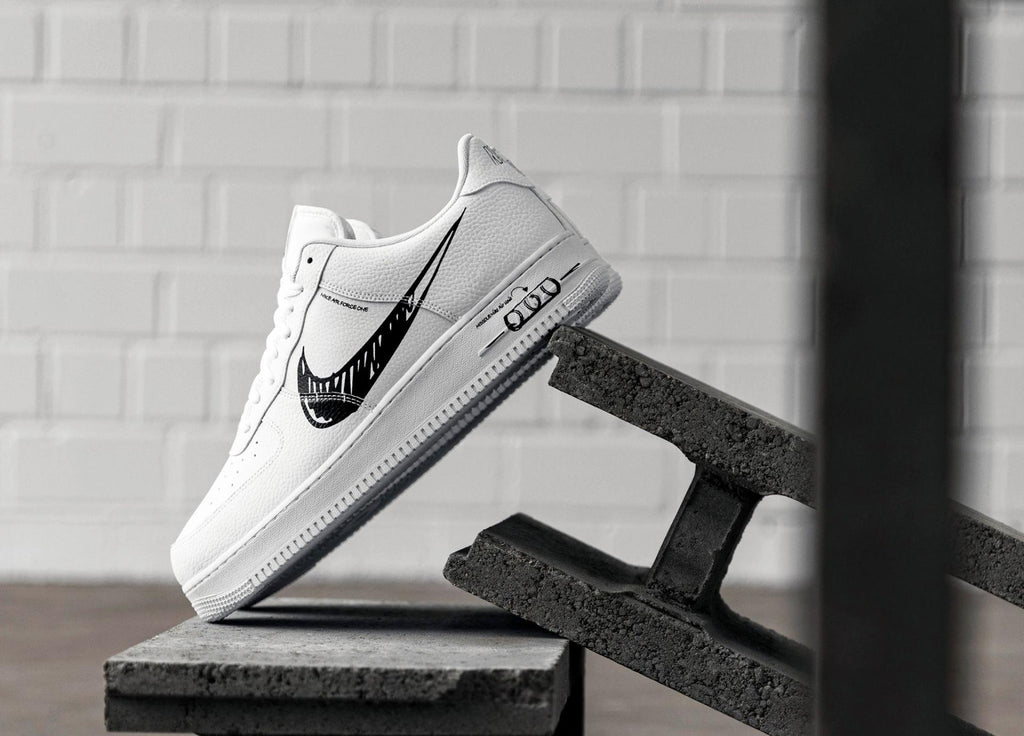 NIKE AIR FORCE 1 LV8 UTILITY