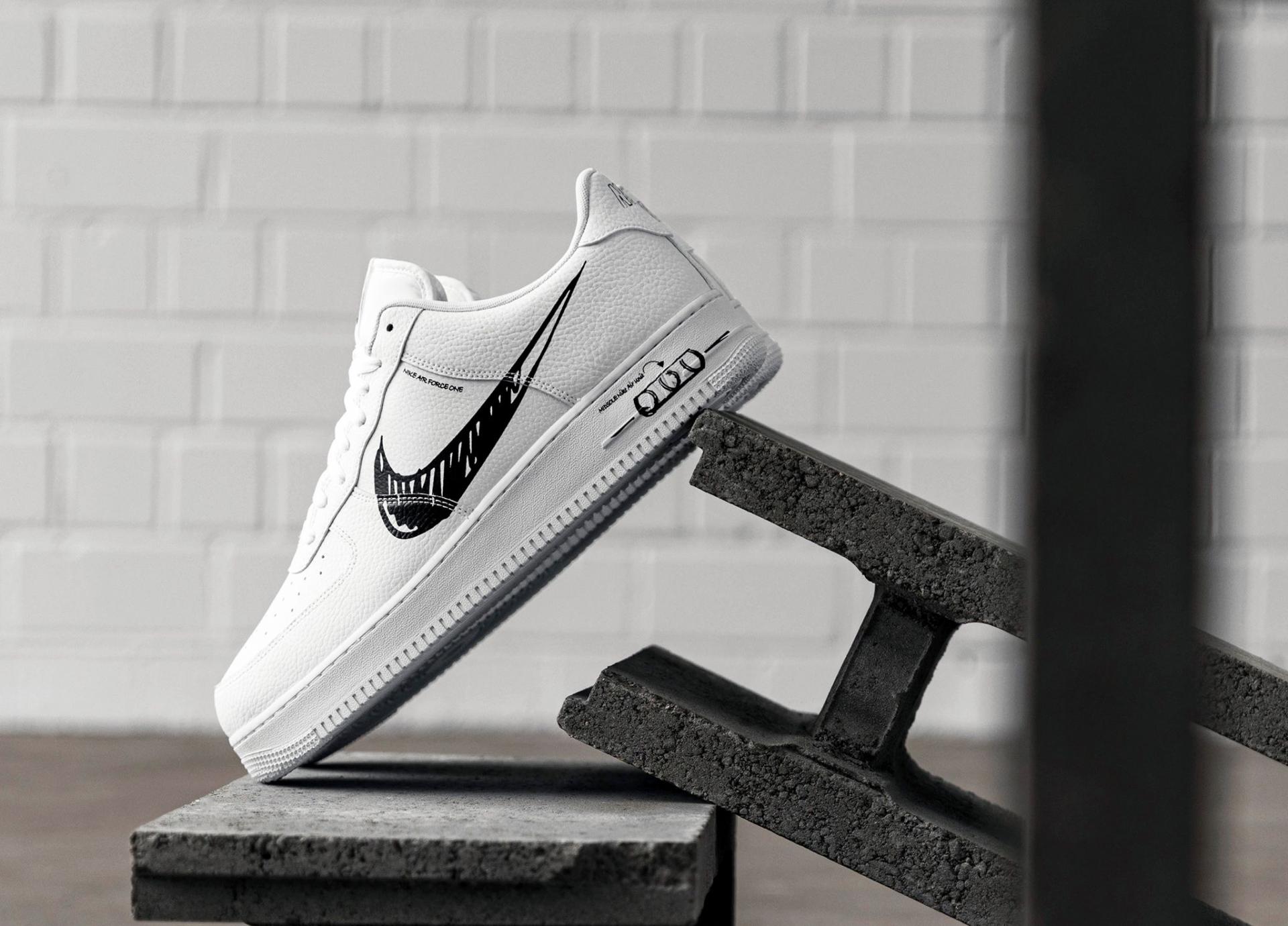 NIKE AIR FORCE 1 LV8 UTILITY