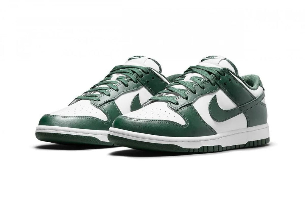 Nike dunk low spartan green
