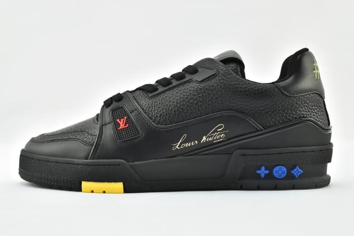 LV Trainer Black Signature