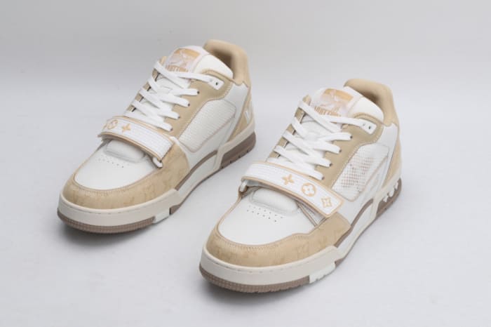 LV Trainer Beige White
