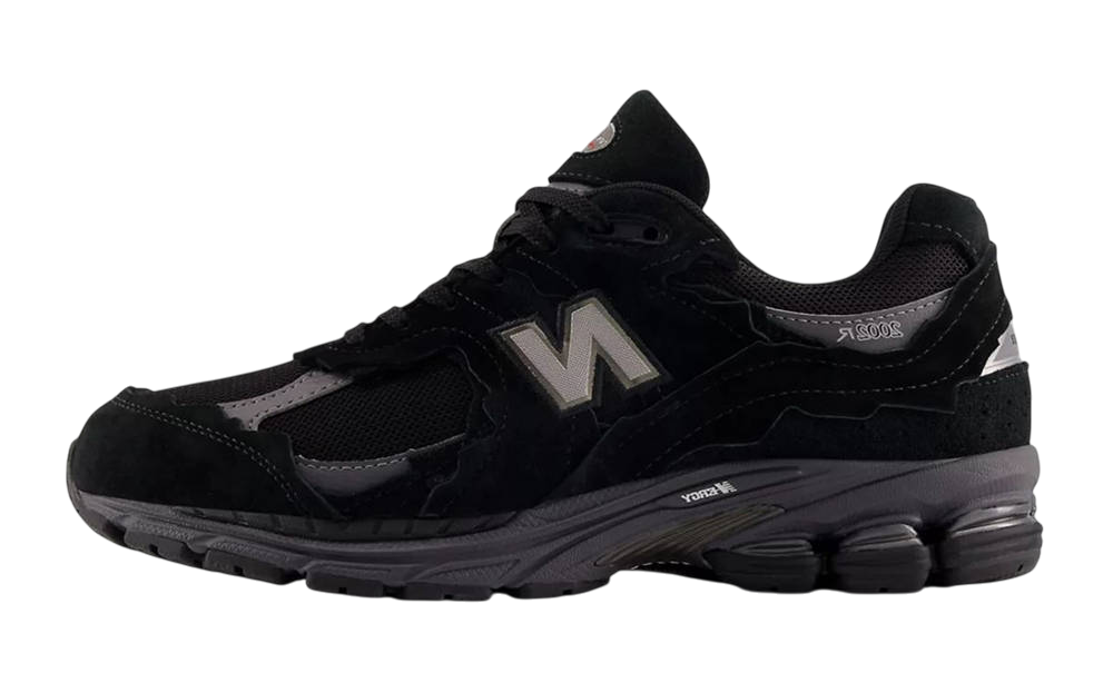 New Balance 2002R Gore-Tex Protection Pack Black