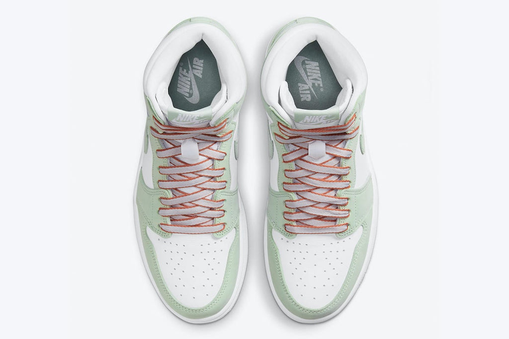 Wmns Air Jordan 1 Retro High OG ‘Seafoam’