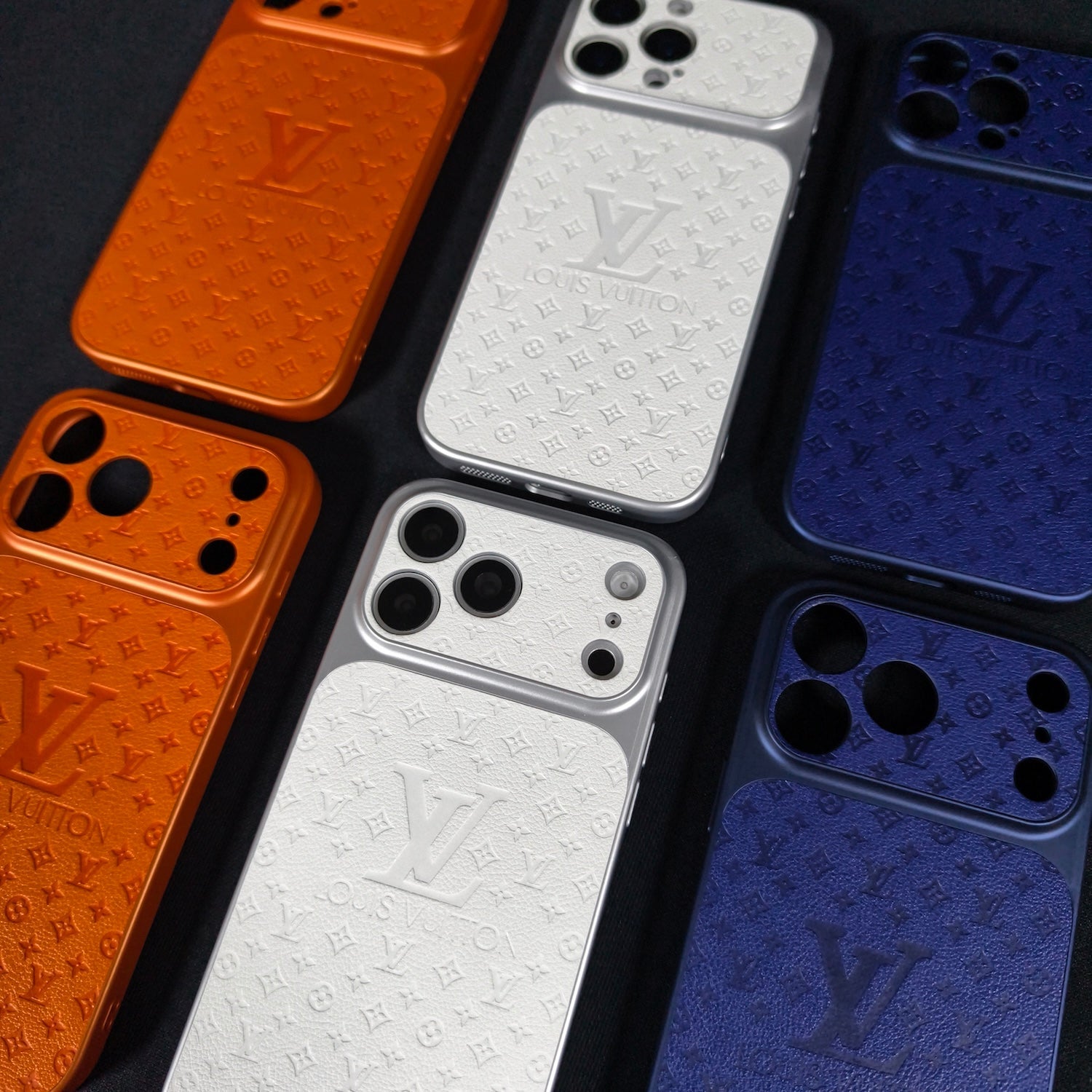 Funda LV Blanco Monogram para iPhone