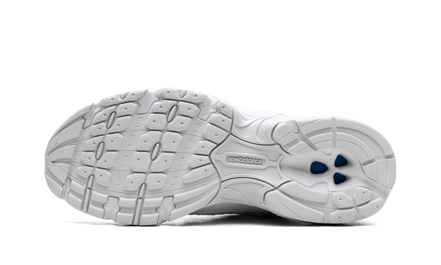 New Balance 530 Triple White