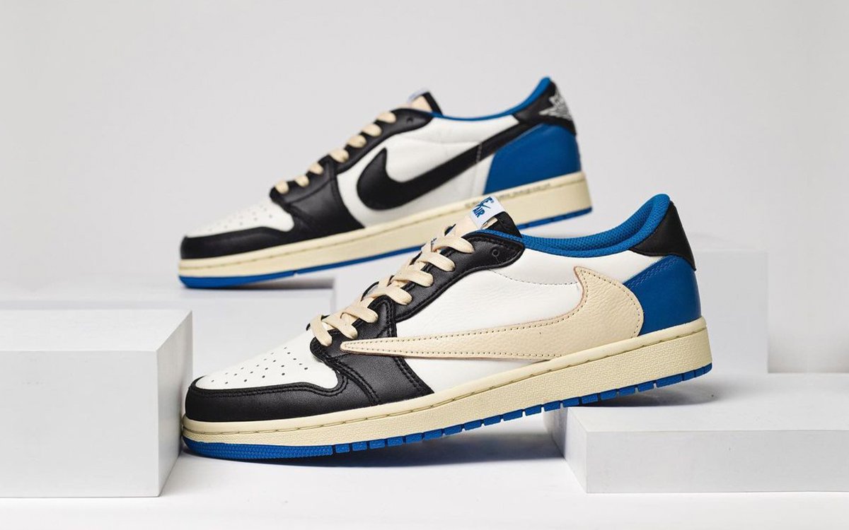 AIR JORDAN 1 LOW OG SP FRAGMENT DESIGN X TRAVIS SCOTT